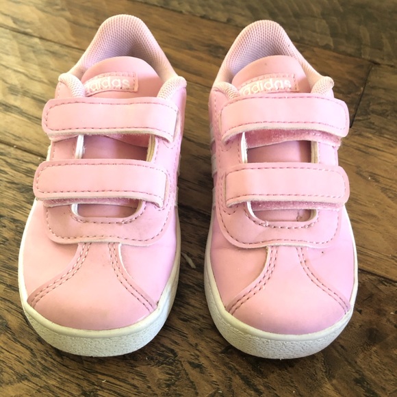 girls velcro tennis shoes